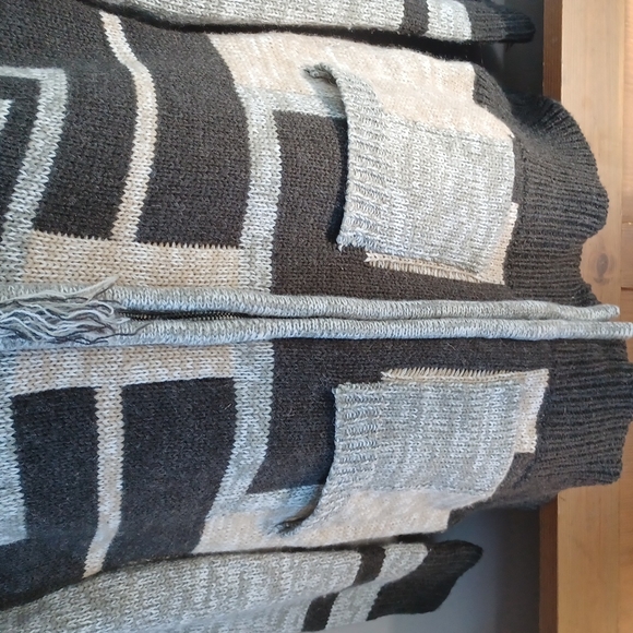 Cozy Wool blend sweater Size L - Picture 6 of 6